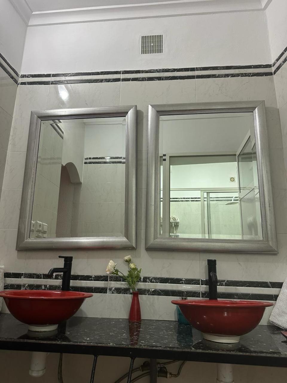 Riad Ras Lafaa Safi Luaran gambar