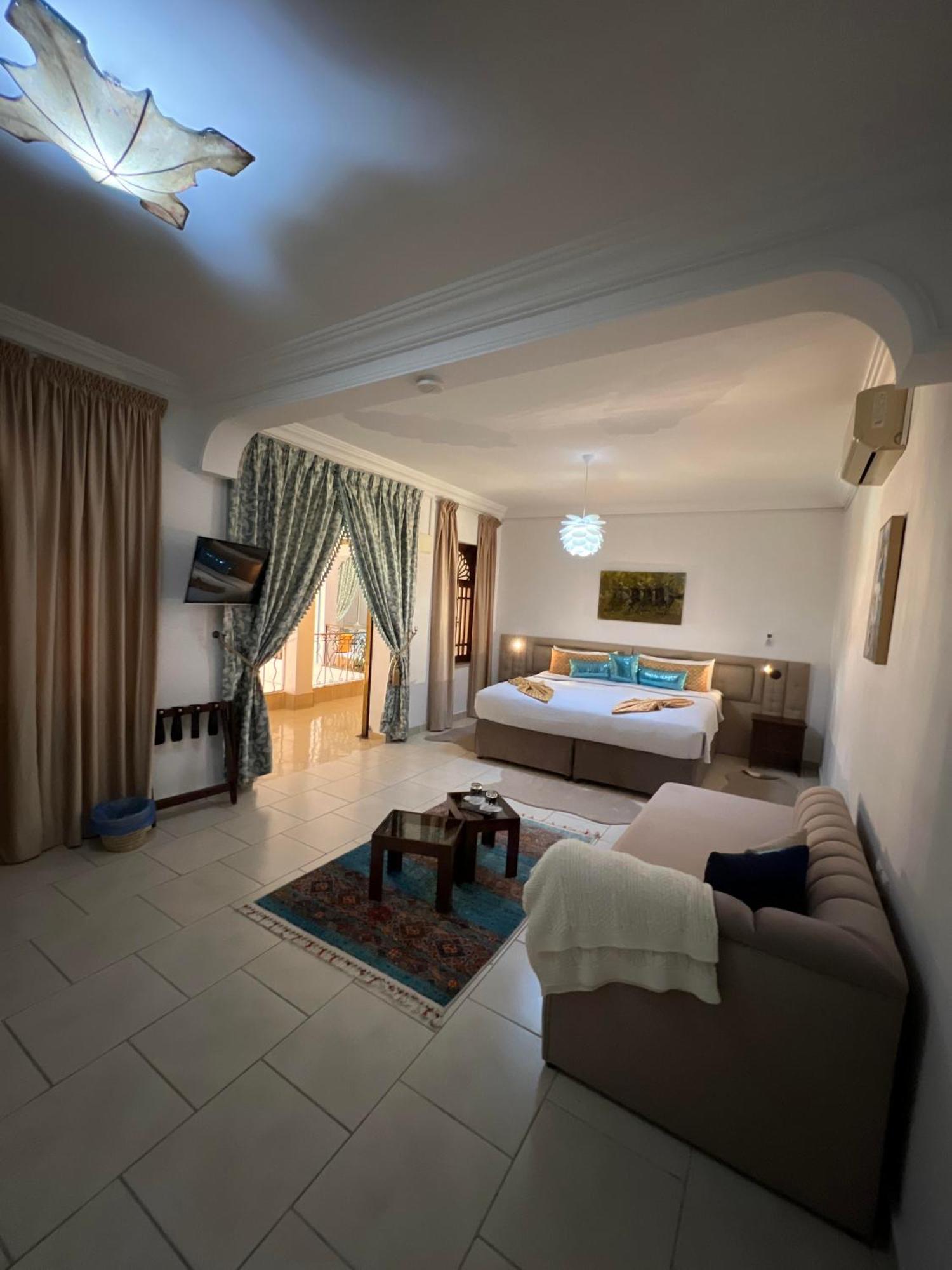 Riad Ras Lafaa Safi Luaran gambar